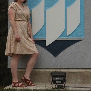 Casual floral wrap dress